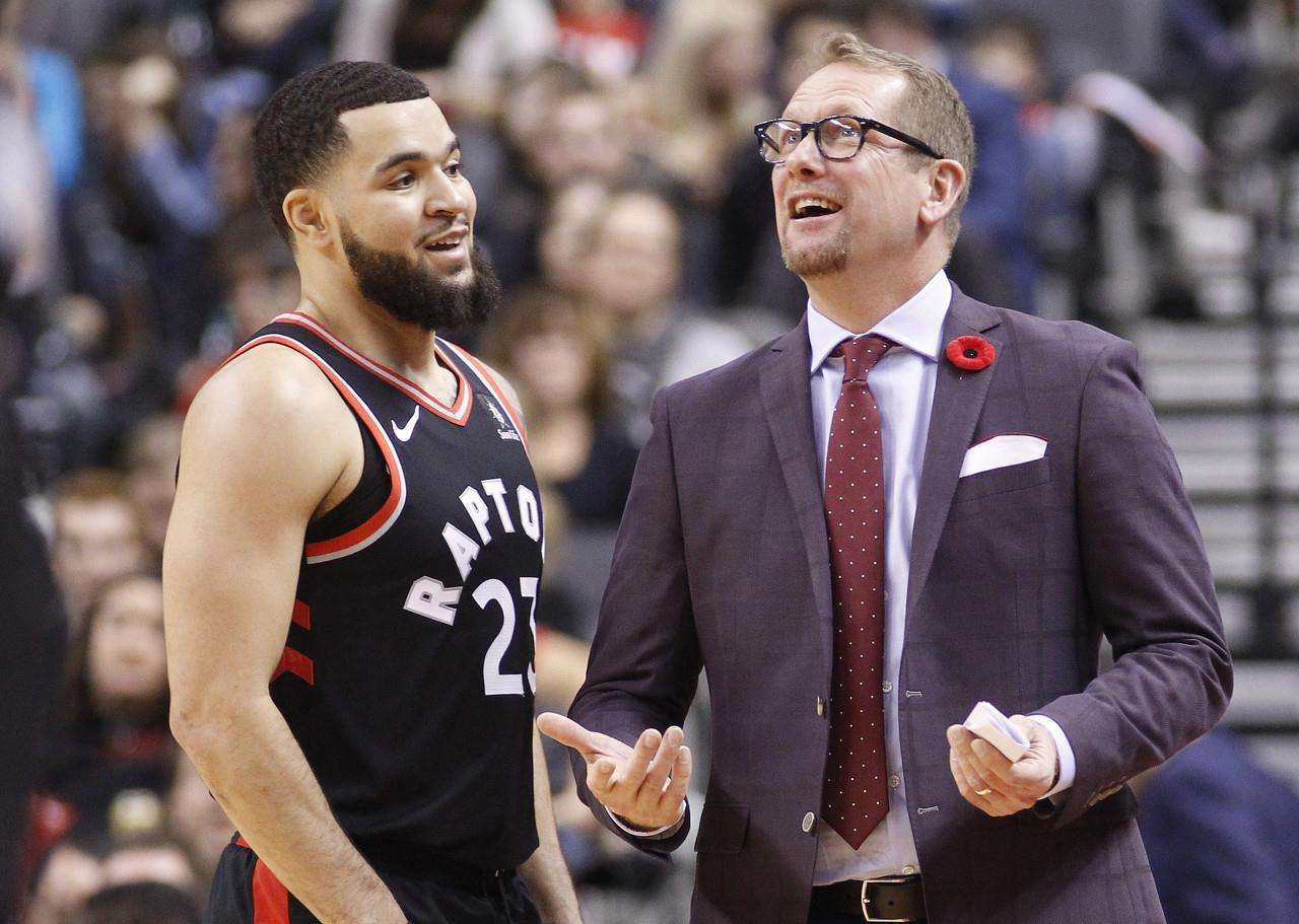 却为整个赛 却为整个赛