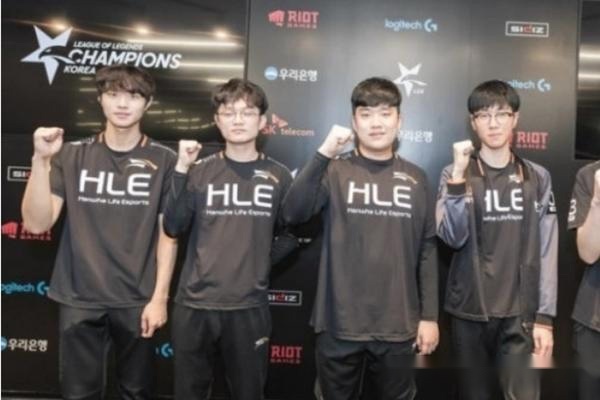 新的舞台上 新的舞台上