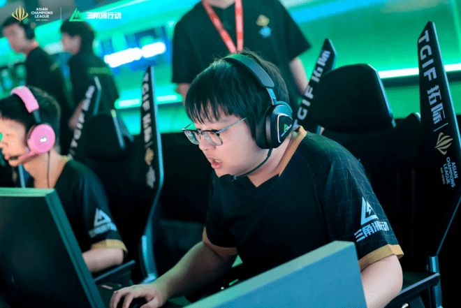 这使得他们 这使得他们