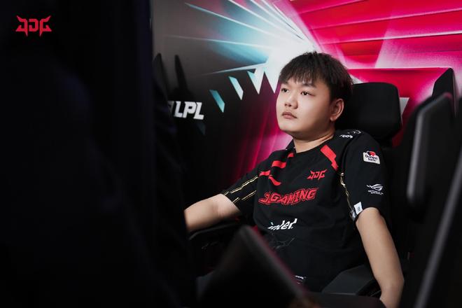 在最黑暗的 在最黑暗的