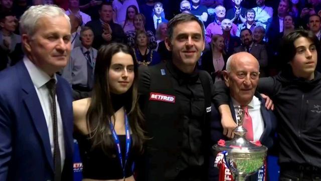 他不仅给澳 他不仅给澳