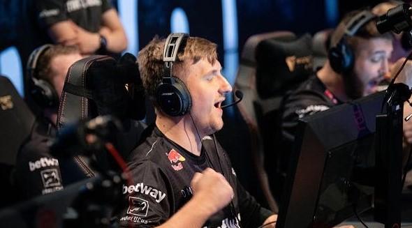 成绩绑架 成绩绑架