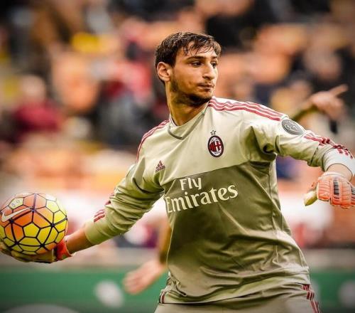 若马赛在右 若马赛在右