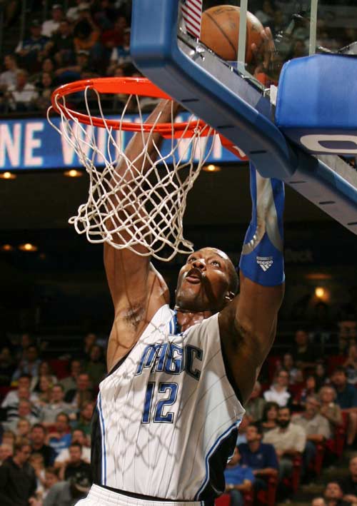 比分一落到 比分一落到